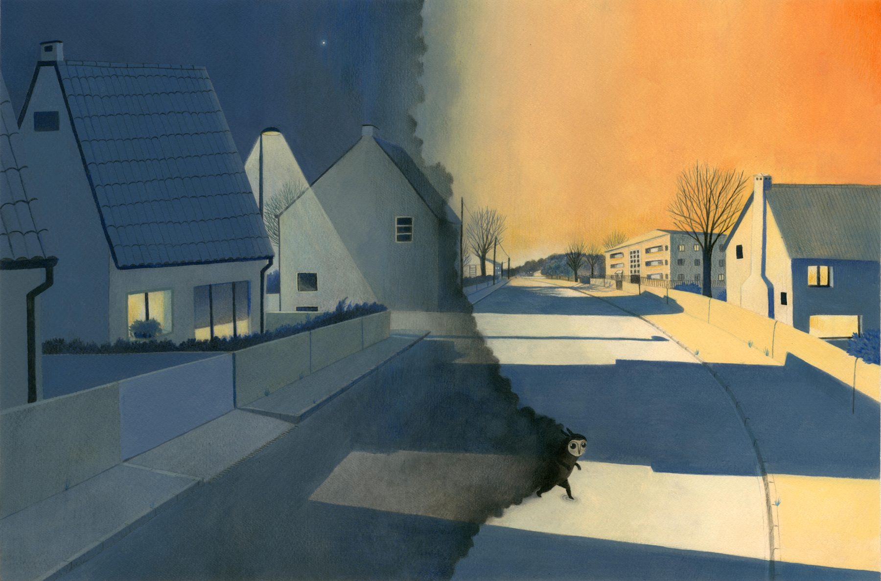 Illustrazione di una strada residenziale divisa a metà tra la luce del tramonto e la notte, 
      con una piccola figura scura che porta la notte. Opera in acrilico e grafite selezionata a Lucca Junior 2025